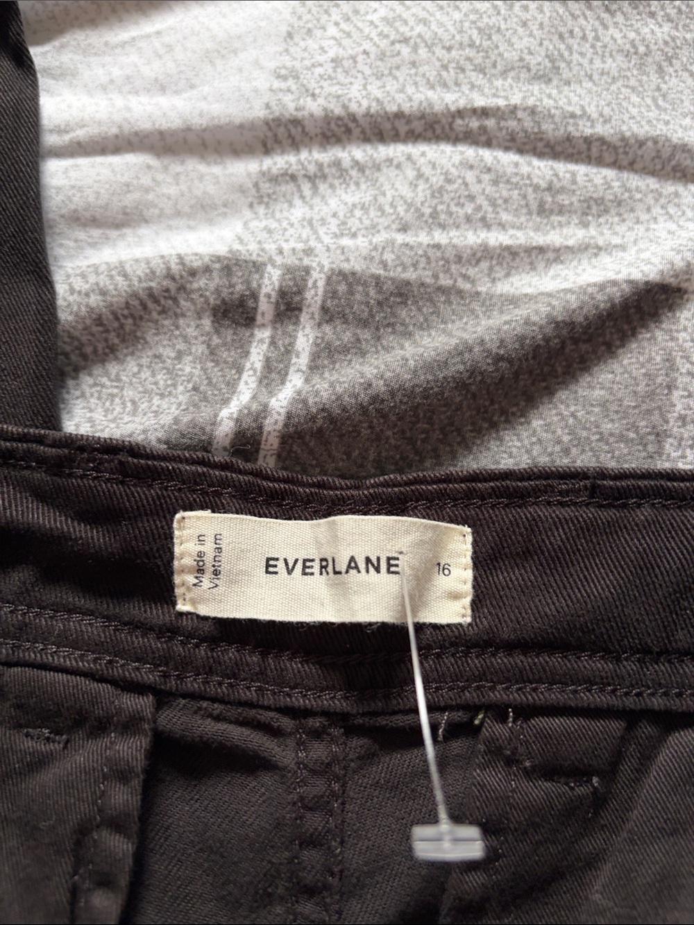 EVERLANE THE TENCEL RELAXED CHINO - Picture 4 of 8